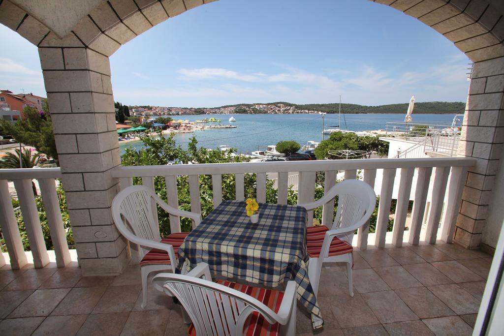 Apartments Mjm Trogir Rum bild